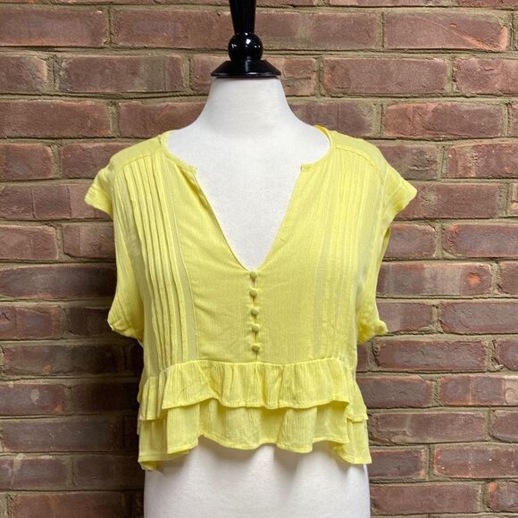 Hyfve Yellow Ruffle Bottom Crop Top Size Large NWT - Picture 2 of 7